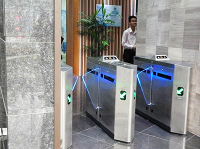 國內某太平洋銀行門禁